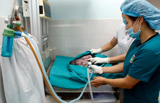 Đề nghị xử lý thông tin thất thiệt sinh con 'thuận tự nhiên' ảnh 1