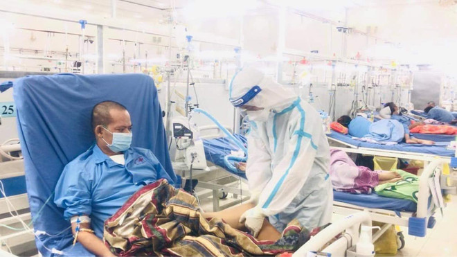 Rút nhân lực y tế các địa phương chi viện TP.HCM về trước 15/10 ảnh 1