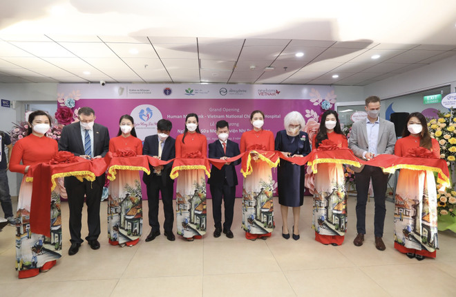 Câu chuyện xúc động về những người làm mẹ của nhiều em bé ảnh 3