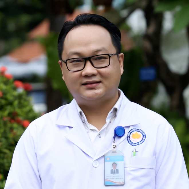 Chân dung 10 thầy thuốc trẻ tiêu biểu trong các hoạt động năm 2021 ảnh 2