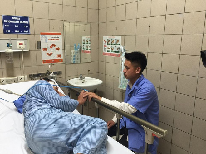 Tế bào gan bị phá hủy khủng khiếp như thế nào khi ăn phải nấm độc? ảnh 1