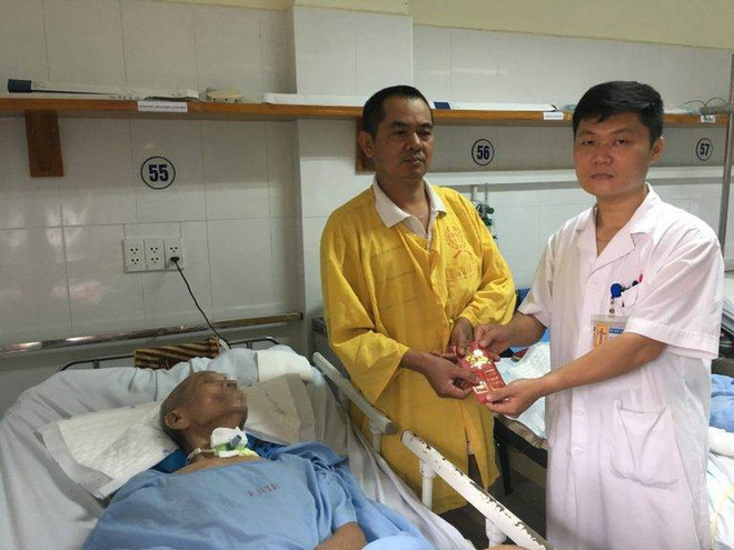 Bệnh nhân 77 tuổi tìm được người thân sau 37 năm mất liên lạc ảnh 1