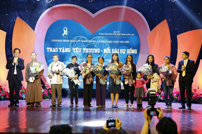 Trao tặng yêu thương: Tri ân những người hiến tặng mô tạng ảnh 1