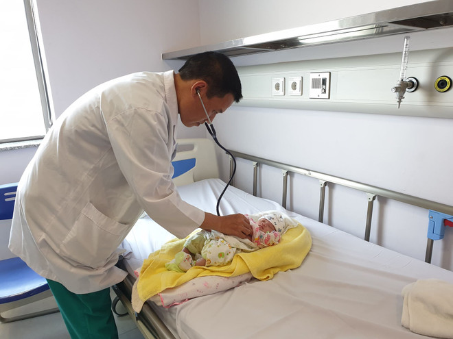 Bệnh viện Nhi TW phẫu thuật thành công 500 ca chuyển gốc động mạch ảnh 1