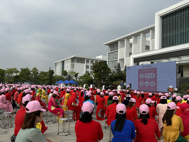 Tầm soát, phát hiện sớm ung thư vú cho 32.500 phụ nữ tại Hà Nội ảnh 2