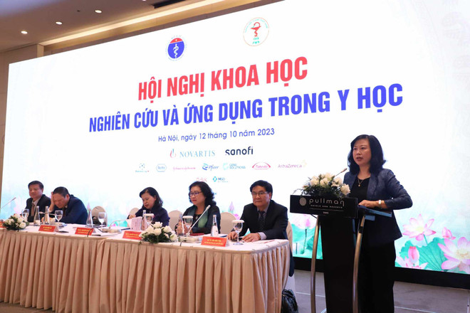 Bộ trưởng Bộ Y tế Đào Hồng Lan phát biểu tại hội nghị. (Ảnh: PV/Vietnam+) Việt Nam là một nước có thế mạnh về sản xuất vaccine trên thế giới ảnh 2