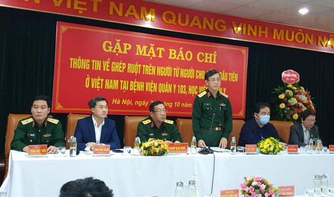 Việt Nam lần đầu thành công trong việc ghép ruột từ người cho sống ảnh 1