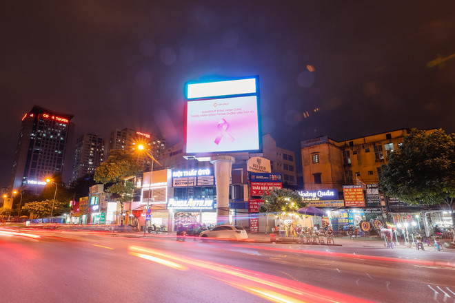 Thắp sáng các toà nhà màu hồng để phòng chống ung thư vú ảnh 4