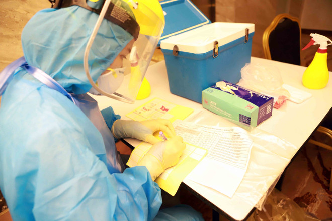 Phát hiện thêm 1 chuyên gia dầu khí người Nga mắc bệnh COVID-19 ảnh 1