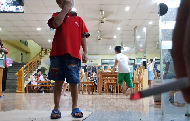 Khói thuốc lá có nhiều tác hại đối với sức khỏe của con người. (PV/Vietnam+) Tình trạng mắc bệnh ung thư do khói thuốc lá ngày càng tăng ảnh 1