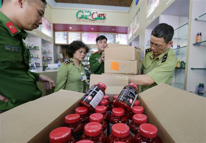 Bài 5: Tăng cường xử lý hình sự với vi phạm về thực phẩm chức năng ảnh 1