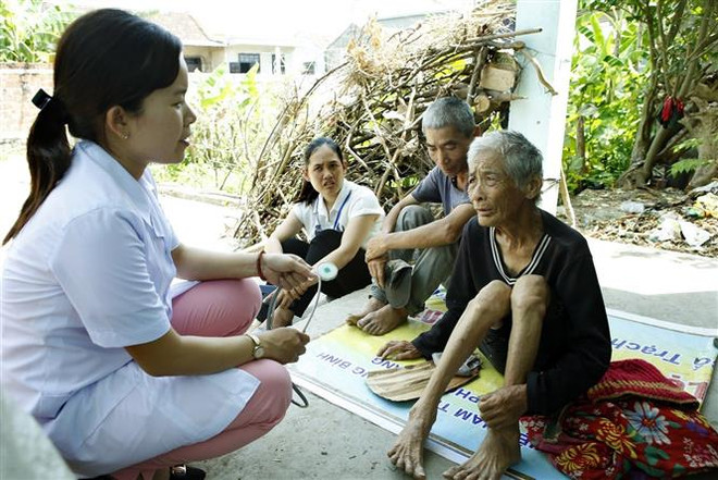 Chuyển trọng tâm kế hoạch hoá gia đình sang dân số và phát triển ảnh 1