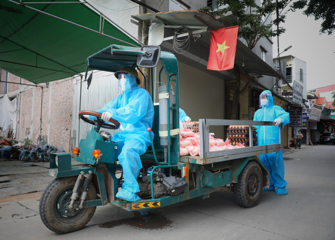 'Chảo lửa' COVID-19 tại Bắc Giang: Cuộc chiến không đơn độc ảnh 1