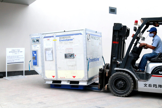 Thêm 2 vắcxin phòng COVID-19 được phê duyệt nhập khẩu về VN ảnh 1