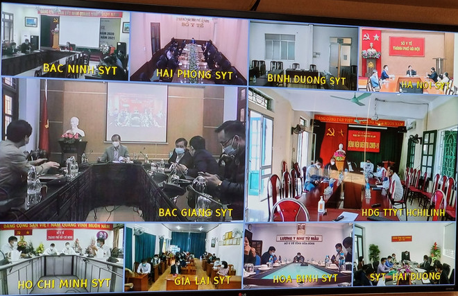Cuộc họp trực tuyến giữa Bộ Y tế với các địa phương sáng 5/2. (Ảnh: PV/Vietnam+) Bộ trưởng Y tế: Ba thay đổi chiến lược trong chống dịch COVID-19 ảnh 2