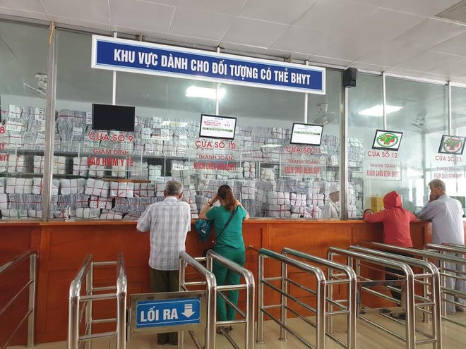 Gần 90% dân số tham gia bảo hiểm y tế, vượt chỉ tiêu được giao ảnh 1