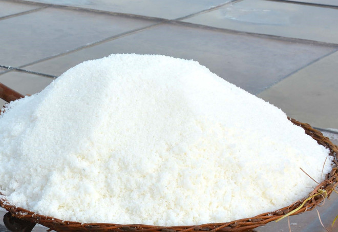 Bộ Y tế kêu gọi người dân giảm tiêu thụ muối trong khẩu phần ăn ảnh 1