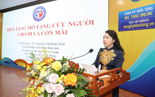 Phó Giáo sư Nguyễn Thị Kim Tiến - Nguyên Bộ trưởng Y tế, Chủ tịch Hội vận động hiến mô, bộ phận cơ thể người cho hay Việt Nam. (Ảnh: PV/Vietnam+) Phó Giáo sư Nguyễn Thị Kim Tiến - Nguyên Bộ trưởng Y tế, Chủ tịch Hội vận động hiến mô, bộ phận cơ thể người cho hay Việt Nam. (Ảnh: PV/Vietnam+)