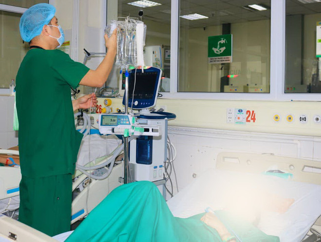 Sốt xuất huyết ở Hà Nội tăng mạnh, nhiều ca trong tình trạng nặng ảnh 2