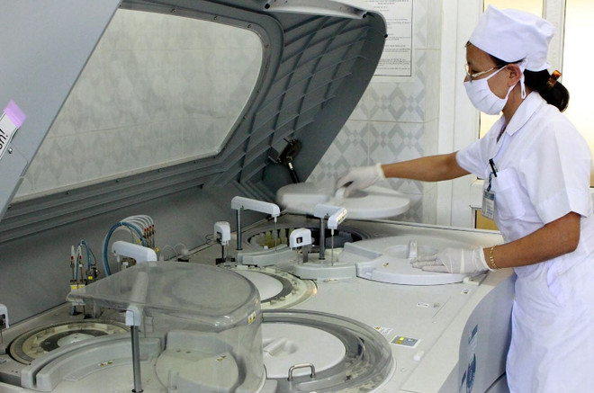 Bộ Y tế nói gì xung quanh vụ việc lãng phí mua sắm thiết bị y tế? ảnh 1