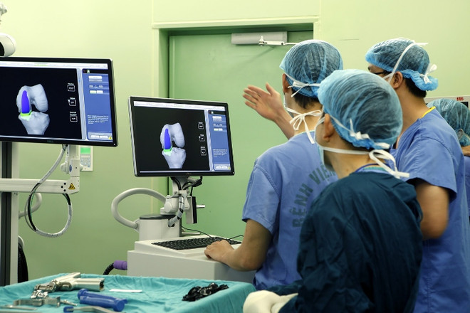 Khám miễn phí cho người dân bị biến dạng nặng nề khớp gối ảnh 1