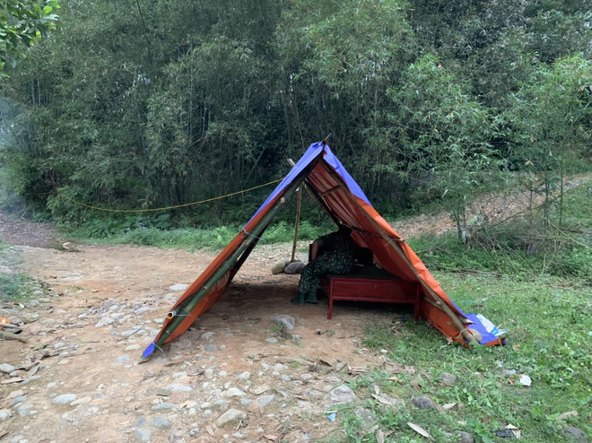 Những người gác niềm vui, nỗi buồn vì Tổ quốc ảnh 4