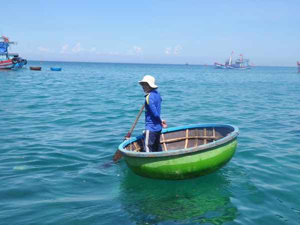 “Đánh thức” y tế nơi đầu sóng ngọn gió của Tổ quốc ảnh 1