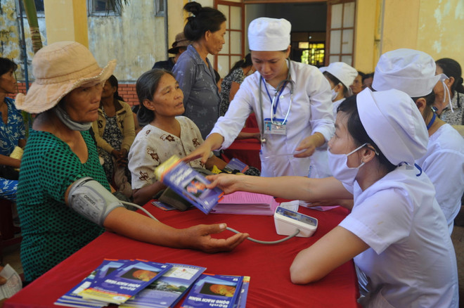 Bộ trưởng Bộ Y tế thừa nhận có tình trạng trục lợi bảo hiểm y tế ảnh 1