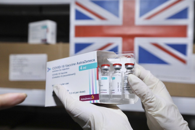 Vaccine của AstraZeneca và vaccine mRNA có hiệu quả tương đương ảnh 1