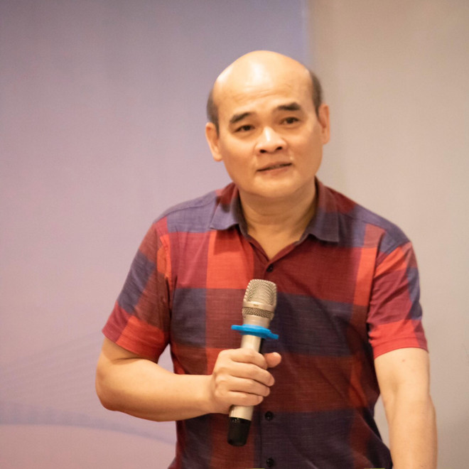 Chuyên gia lý giải nguyên nhân về 'làn sóng' nhân viên y tế nghỉ việc ảnh 2