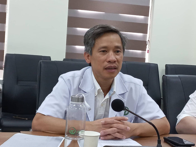 Bệnh viện Việt Đức quá tải, bệnh nhân tới khám tăng kỷ lục ảnh 3