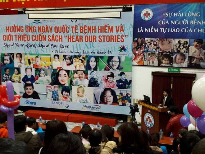 Hình ảnh tại buổi lễ kỷ niệm ngày Quôc tế bệnh hiếm. (Ảnh: PV/Vietnam+) Thành lập Trung tâm sàng lọc sơ sinh và quản lý bệnh hiếm ảnh 2