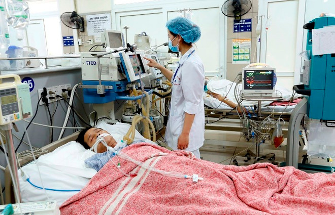 Số trường hợp ngộ độc thuốc diệt cỏ gia tăng đột biến dịp Tết ảnh 1