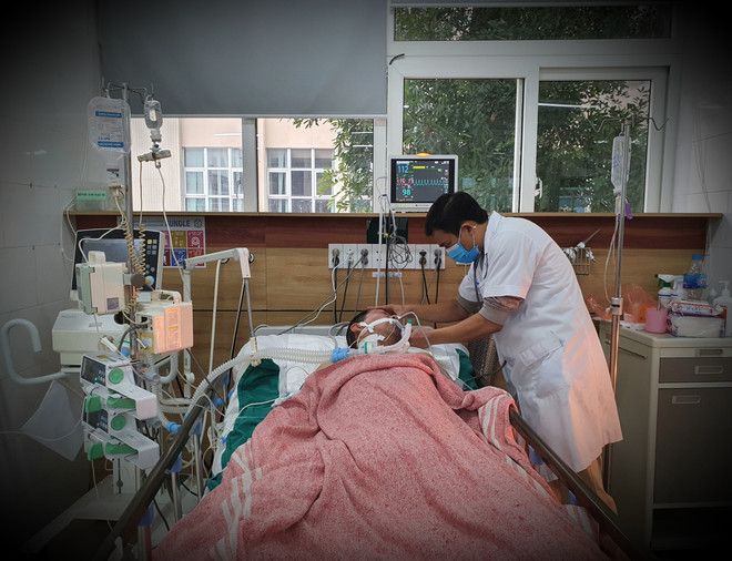 Cảnh báo nhiều trường hợp tử vong do uống rượu không rõ nguồn gốc ảnh 1