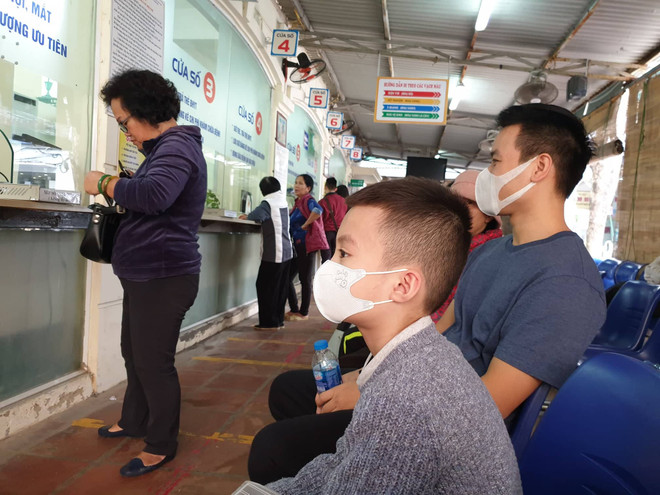 Hướng dẫn đeo khẩu trang y tế đúng cách để phòng bệnh do nCov ảnh 1