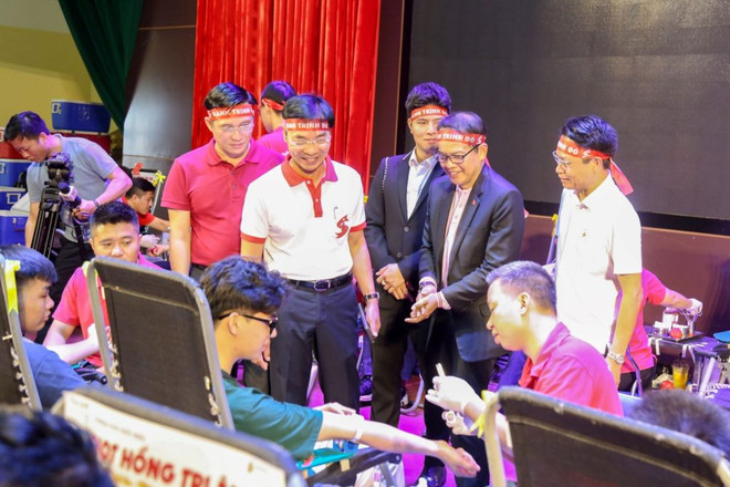 Hành trình Đỏ 2023 đã tiếp nhận được trên 115.000 đơn vị máu ảnh 8