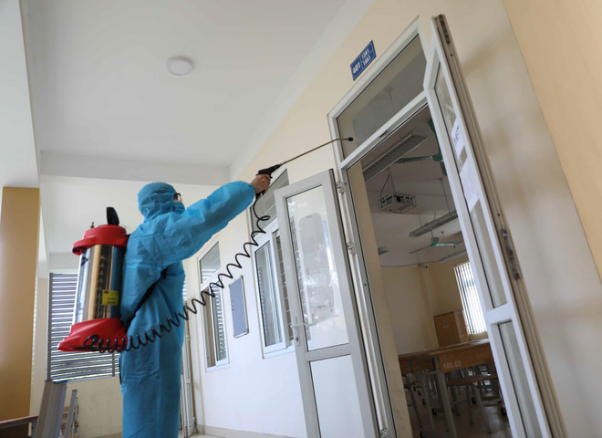 Hà Nội tiếp tục ghi nhận thêm 8 trường hợp mắc mới COVID-19 ảnh 1