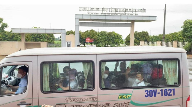 Bác sỹ Bệnh viện Bệnh Nhiệt đới lên đường hỗ trợ TP.HCM chống dịch ảnh 1