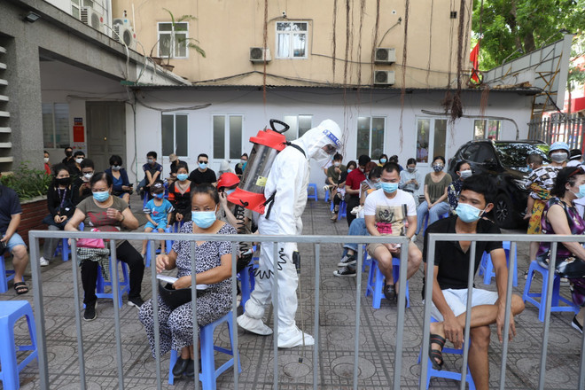 Hà Nội thêm 3 ca mắc COVID-19, nâng tổng số trường hợp mắc lên 333 ảnh 1