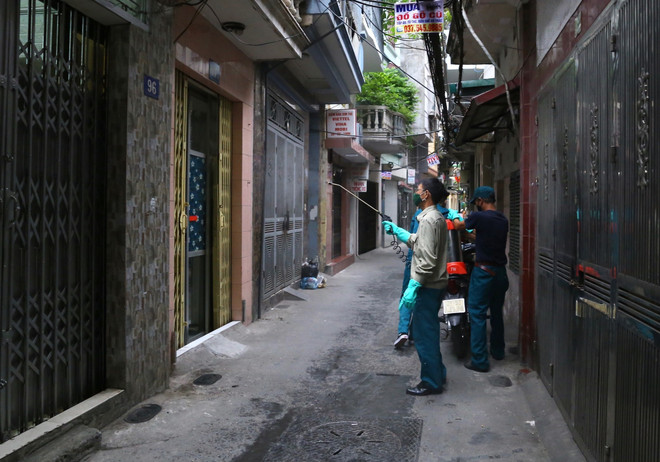 Hà Nội ghi nhận thêm 8 ca mắc COVID-19, tập trung ở 6 quận/huyện ảnh 1