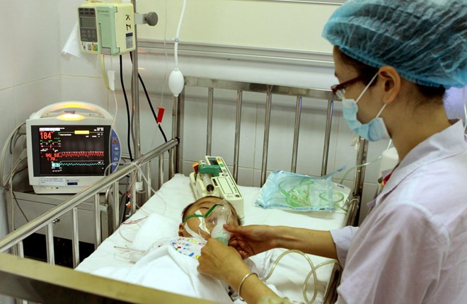 Sống trong sợ hãi, nhà nhà tìm cách phòng chống sởi cho trẻ ảnh 2