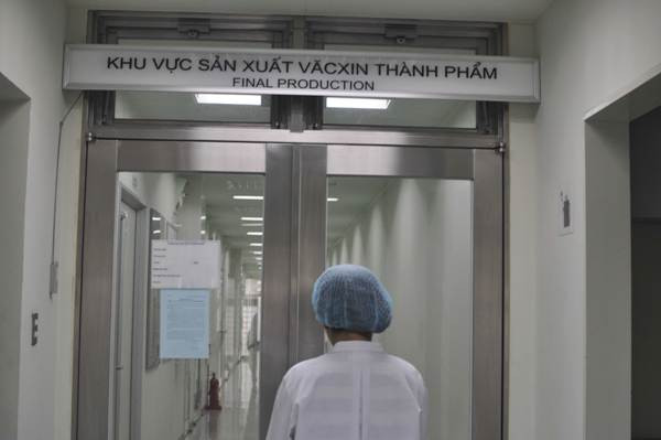 [Photo] Mục sở thị quy trình sản xuất vắcxin sởi tại VN ảnh 2