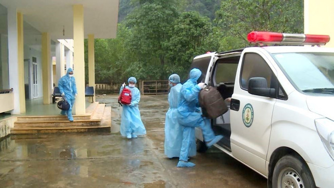 Đề xuất dừng chuyến bay từ nước có biến thể mới SARS-CoV-2 ảnh 1