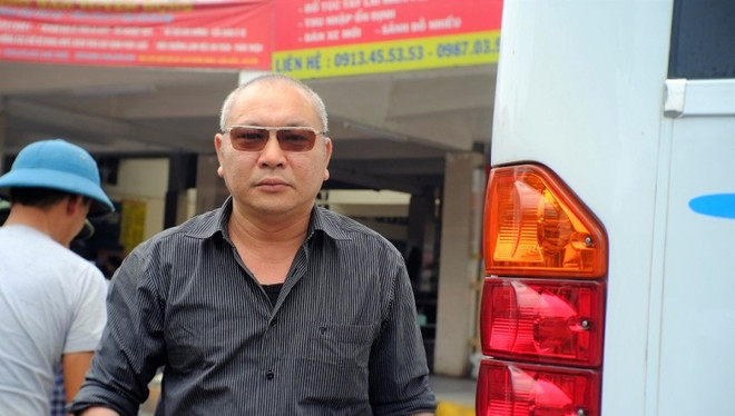 Ấm tình chuyến xe ‘Miễn phí cho hành khách trị xạ và chạy thận’ ảnh 2