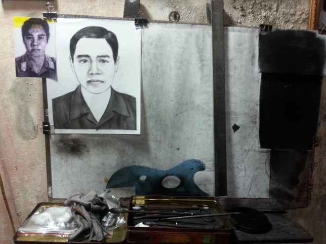 Người giữ lửa nghề vẽ tranh truyền thần ở Thủ đô Hà Nội ảnh 2