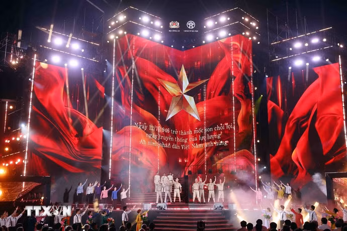 Chương trình nghệ thuật Gala "Tổ quốc bình yên." (Ảnh: Phạm Kiên/TTXVN)