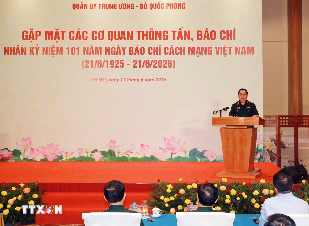 ttxvn-quan-uy-trung-uong-bo-quoc-phong-gap-mat-cac-co-quan-thong-tan-bao-chi-3.jpg