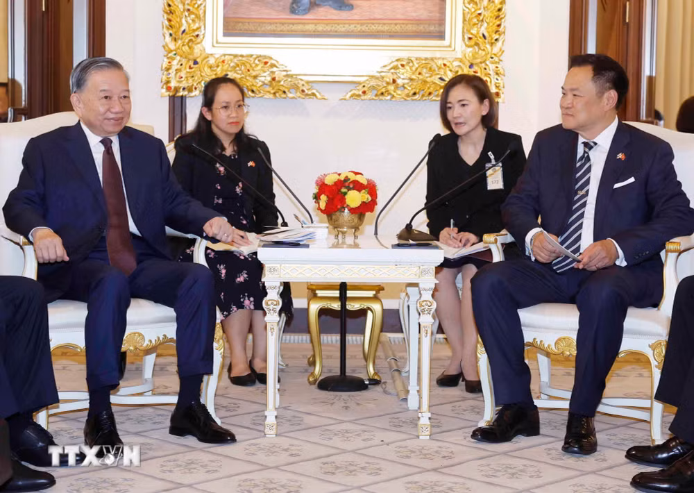 ttxvn-tong-bi-thu-chu-tich-nuoc-to-lam-hoi-dam-hep-voi-thu-tuong-thai-lan-1.jpg