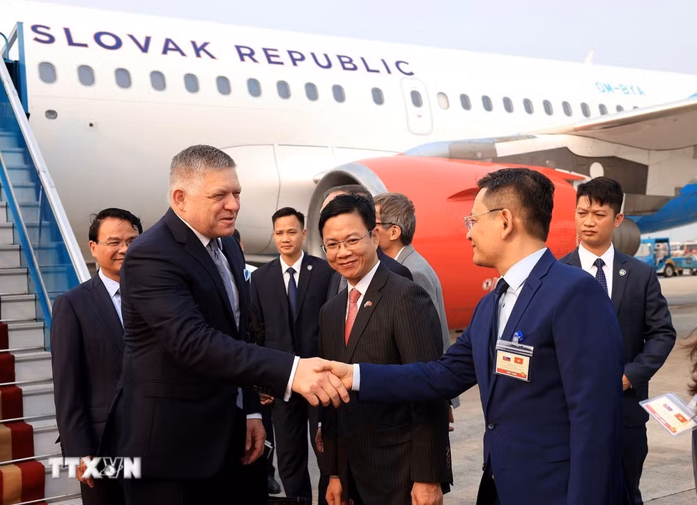 ttxvn-thu-tuong-nuoc-cong-hoa-slovakia-bat-dau-tham-chinh-thuc-viet-nam-4.jpg