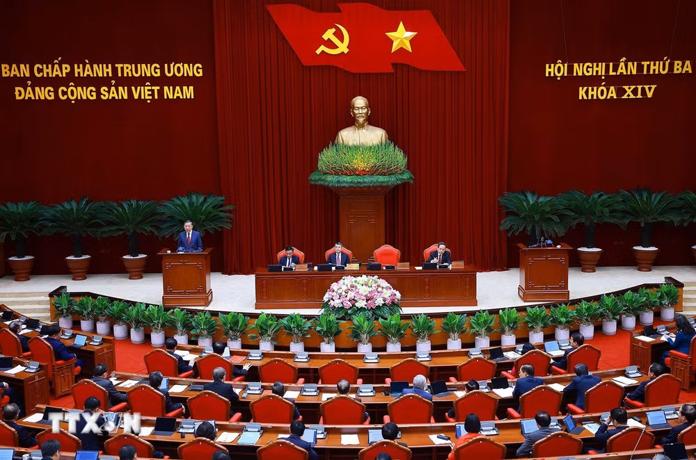 ttxvn-khai-mac-hoi-nghi-lan-thu-ba-ban-chap-hanh-trung-uong-dang-khoa-xiv-1.jpg